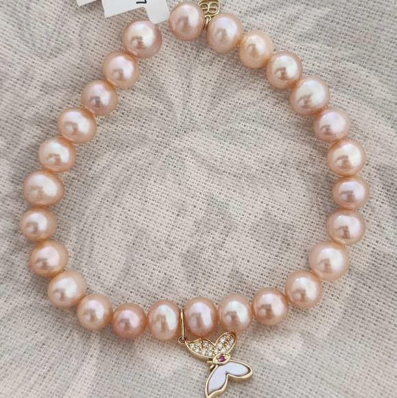 SYDNEY EVAN Wicked Diamond, Pearl And 14k Yellow Gold Butterfly Charm Bracelet - Picture 2 of 7